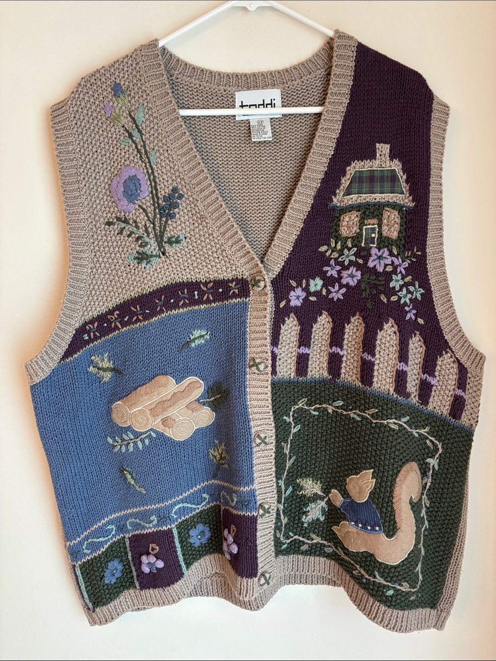 Vintage knit Embroidered squirrel cottagecore grandma sweater Vest Women’s 2XL